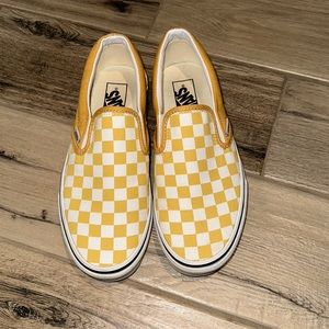 Women’s checkered vans. Size 8.5
